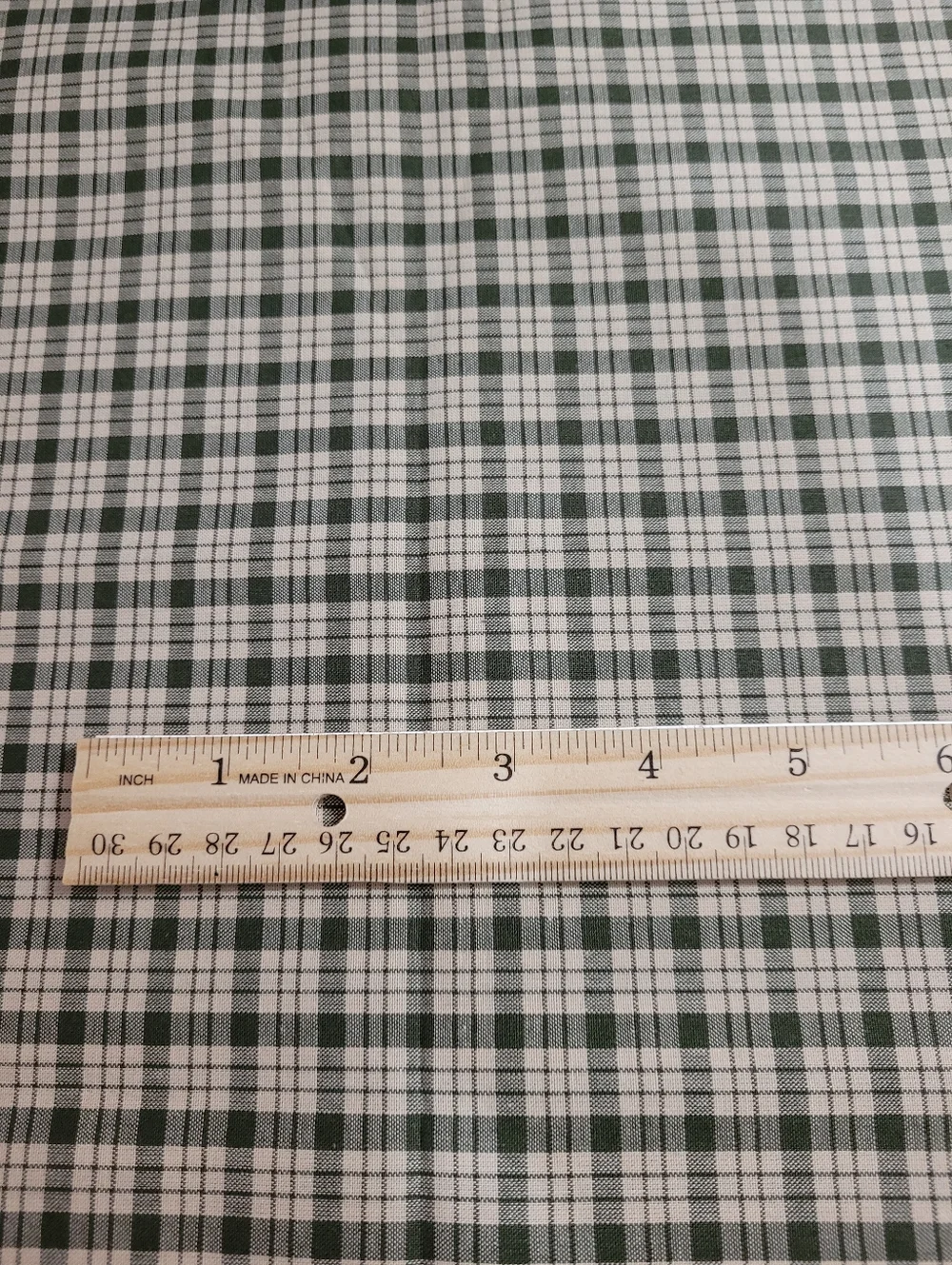 Green And Cream Colored Plaid Fabric 1 Yard (0802)